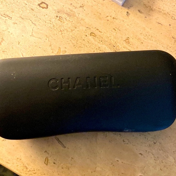 Chanel sunglasses - Picture 1 of 7